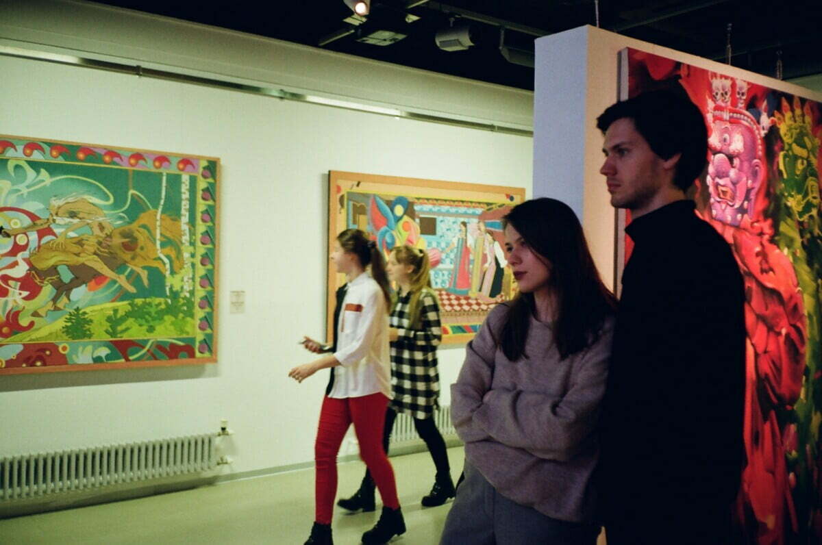 How To Save Money On Date Nights - Cultural outing art gallery How To Save Money On Date Nights - Cultural outing art gallery